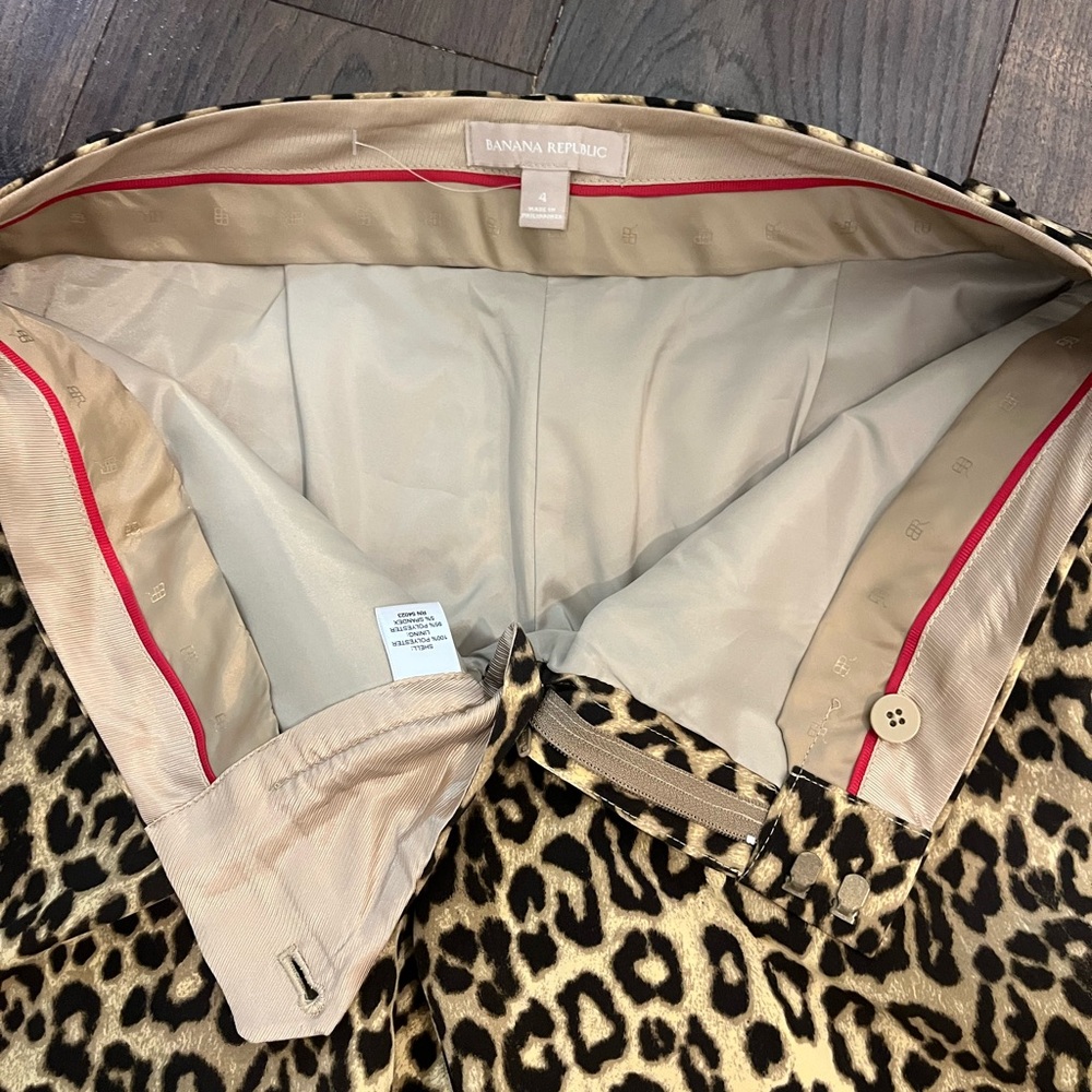 Banana Republic Animal Print Trousers - Picture 5 of 6